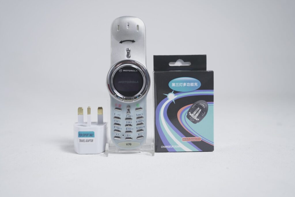 Motorola V70 Silver